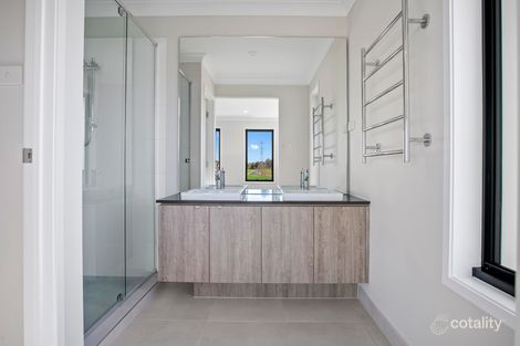 Property photo of 232 Rainbows Way Leppington NSW 2179