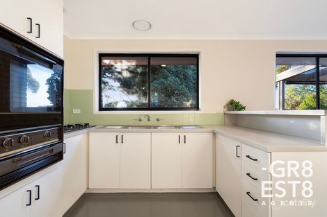 Property photo of 12 St James Court Narre Warren VIC 3805