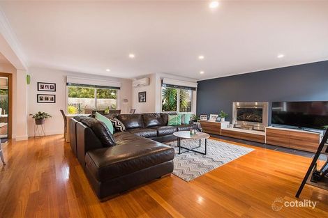 Property photo of 18 Emanuel Drive Seaford VIC 3198