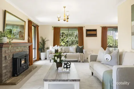 Property photo of 41 Emerald Avenue Macedon VIC 3440