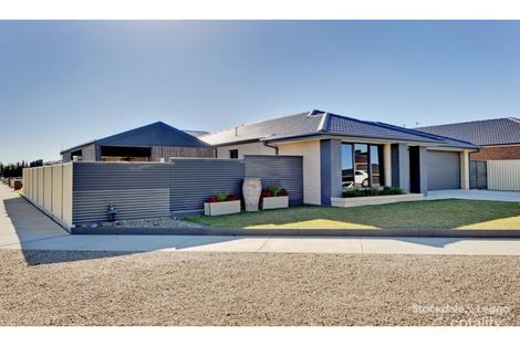 Property photo of 6 Mootwingee Crescent Shepparton North VIC 3631