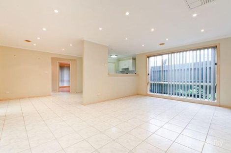 Property photo of 10 Sheridan Way Roxburgh Park VIC 3064