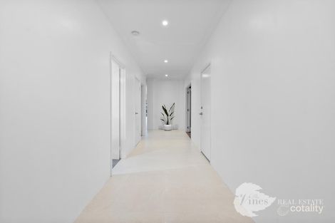 Property photo of 11 Marengo Close Aveley WA 6069