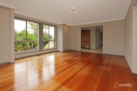 Property photo of 10 Lewana Close Lilli Pilli NSW 2536