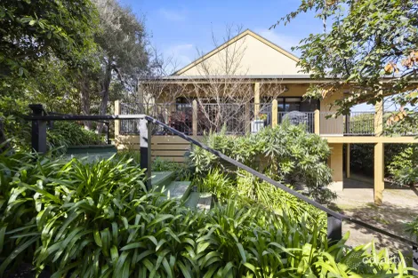 Property photo of 7 Younger Avenue Rye VIC 3941
