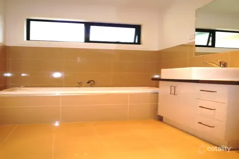 Property photo of 16B Pershing Street Reservoir VIC 3073