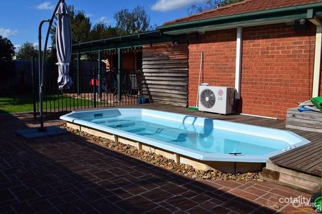 Property photo of 12 Broadbent Way Pakenham VIC 3810
