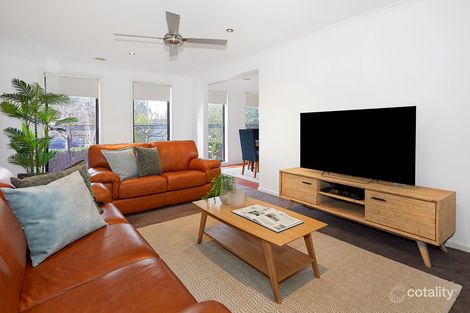 Property photo of 28 Garwain Parade Glen Waverley VIC 3150