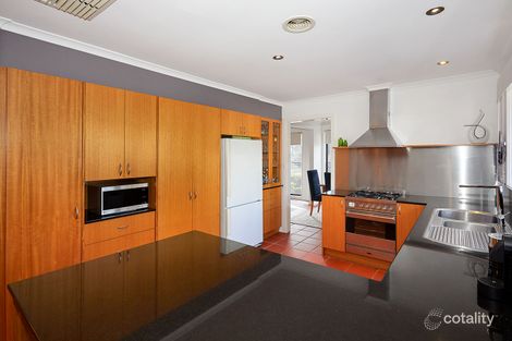 Property photo of 28 Garwain Parade Glen Waverley VIC 3150