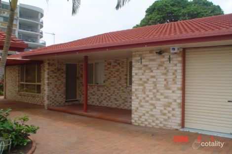 2/84 Freshwater St, Torquay, QLD 4655