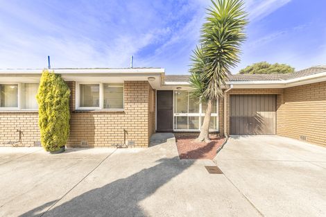 Property photo of 2/17 Smith Street Reservoir VIC 3073