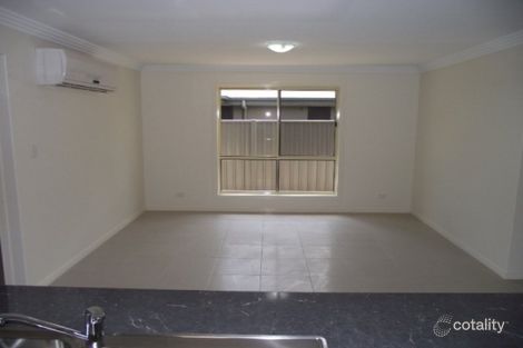 Property photo of 1/24 Newman Drive Emerald QLD 4720