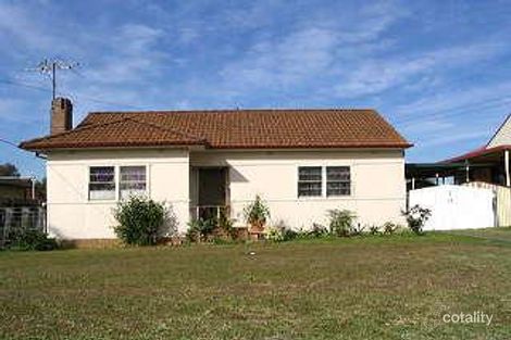 4 Wood St, Fairfield, NSW 2165