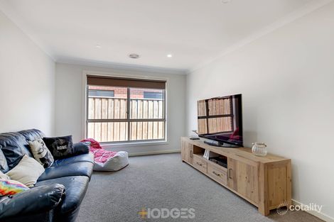 Property photo of 31 Taworri Crescent Werribee VIC 3030