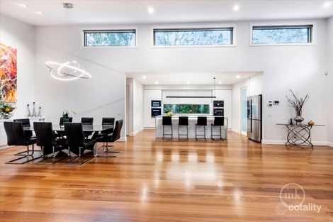 Property photo of 7 Kerrie Crescent Eltham VIC 3095