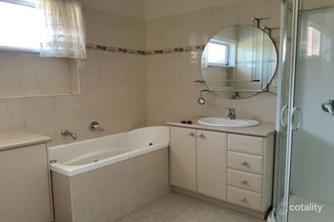 Property photo of 219 Wilson Boulevard Reservoir VIC 3073