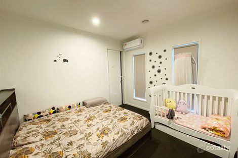 Property photo of 5 Snicket Crescent Officer VIC 3809