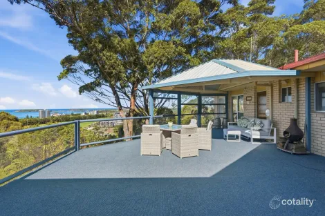 Property photo of 14 Island View Close Coffs Harbour NSW 2450