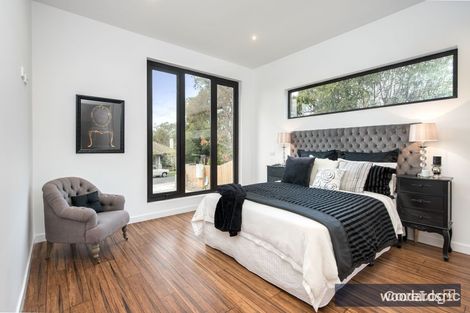 Property photo of 1/18 Standard Avenue Box Hill VIC 3128