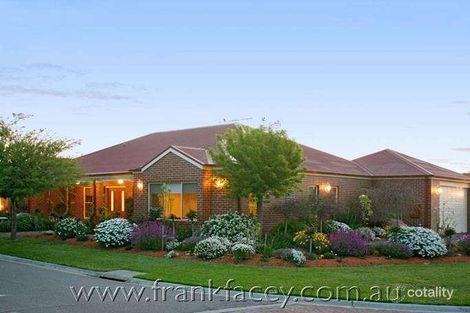 22 Scenic Dr, Beaconsfield, VIC 3807