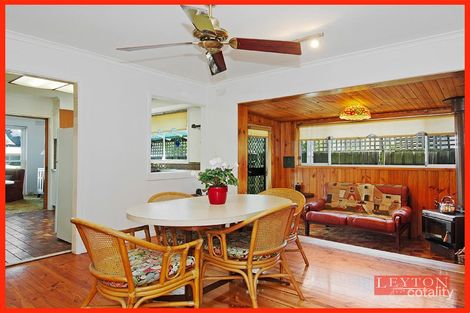 Property photo of 2 Ealing Crescent Springvale South VIC 3172