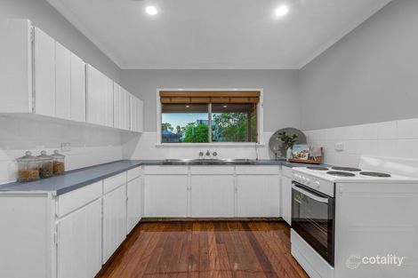 Property photo of 80 Lancelot Street Tennyson QLD 4105