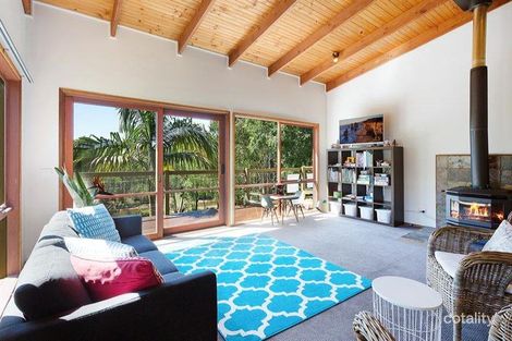 Property photo of 16 Garden Circle Berrambool NSW 2548