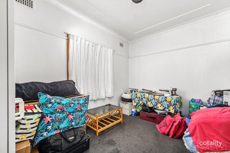 Property photo of 27 Emily Street Marks Point NSW 2280