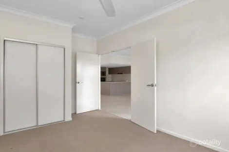 Property photo of 1/4 Kirribilli Avenue East Mackay QLD 4740