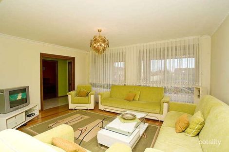 Property photo of 65 Ashleigh Crescent Meadow Heights VIC 3048