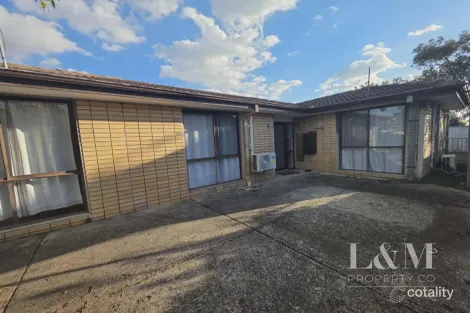 Property photo of 39 Taggerty Crescent Meadow Heights VIC 3048