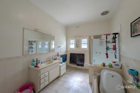Property photo of 1 Cullen Street Kerang VIC 3579