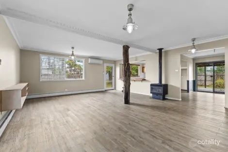 Property photo of 3 Bren Court Traralgon VIC 3844