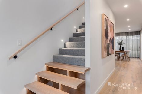 2b Tintern Ave, Bayswater North, VIC 3153