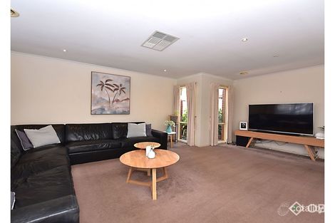 Property photo of 35 Winners Circle Aspendale Gardens VIC 3195