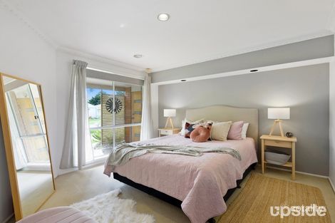 Property photo of 27 Fig Court Cranbourne North VIC 3977