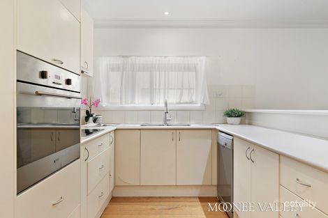 Property photo of 28 Byron Street Footscray VIC 3011