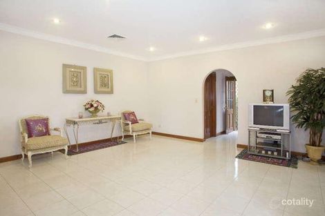 Property photo of 16 Cairngorm Avenue Glenhaven NSW 2156