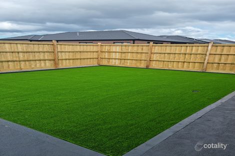 Property photo of 5 Bogong Loop Tarneit VIC 3029