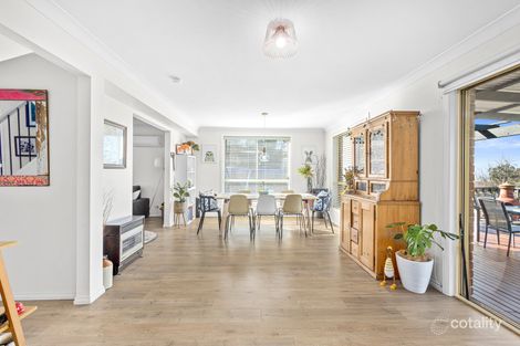 Property photo of 13 Pleasant View Close Albion Park NSW 2527
