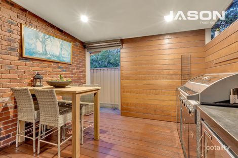Property photo of 6 Nelson Close Greenvale VIC 3059