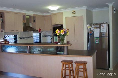 Property photo of 32 Spinnaker Circuit Redland Bay QLD 4165