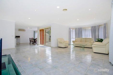 Property photo of 12 Tarquin Place Hillside VIC 3037