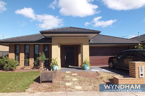 Property photo of 39 Eltham Parade Manor Lakes VIC 3024