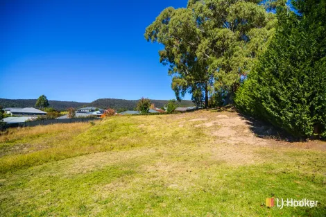 2 Cameron Pl, Bowenfels, NSW 2790