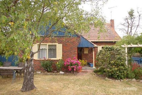 6 Ashbourne Rd, Woodend, VIC 3442
