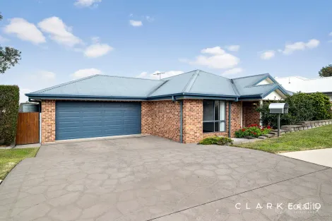 Property photo of 81 Largs Avenue Largs NSW 2320