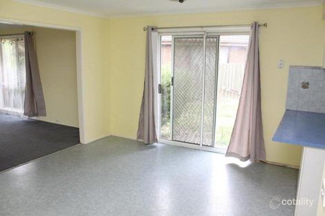 Property photo of 2 Robbins Way Hampton Park VIC 3976