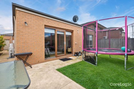 Property photo of 10 Dahlia Crescent Keysborough VIC 3173