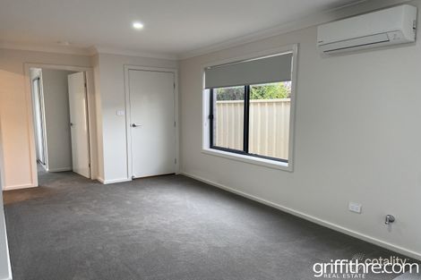 Property photo of 2/10 Graves Place Griffith NSW 2680